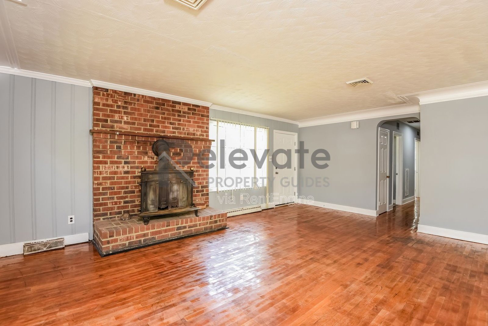 Charles City Living! property image