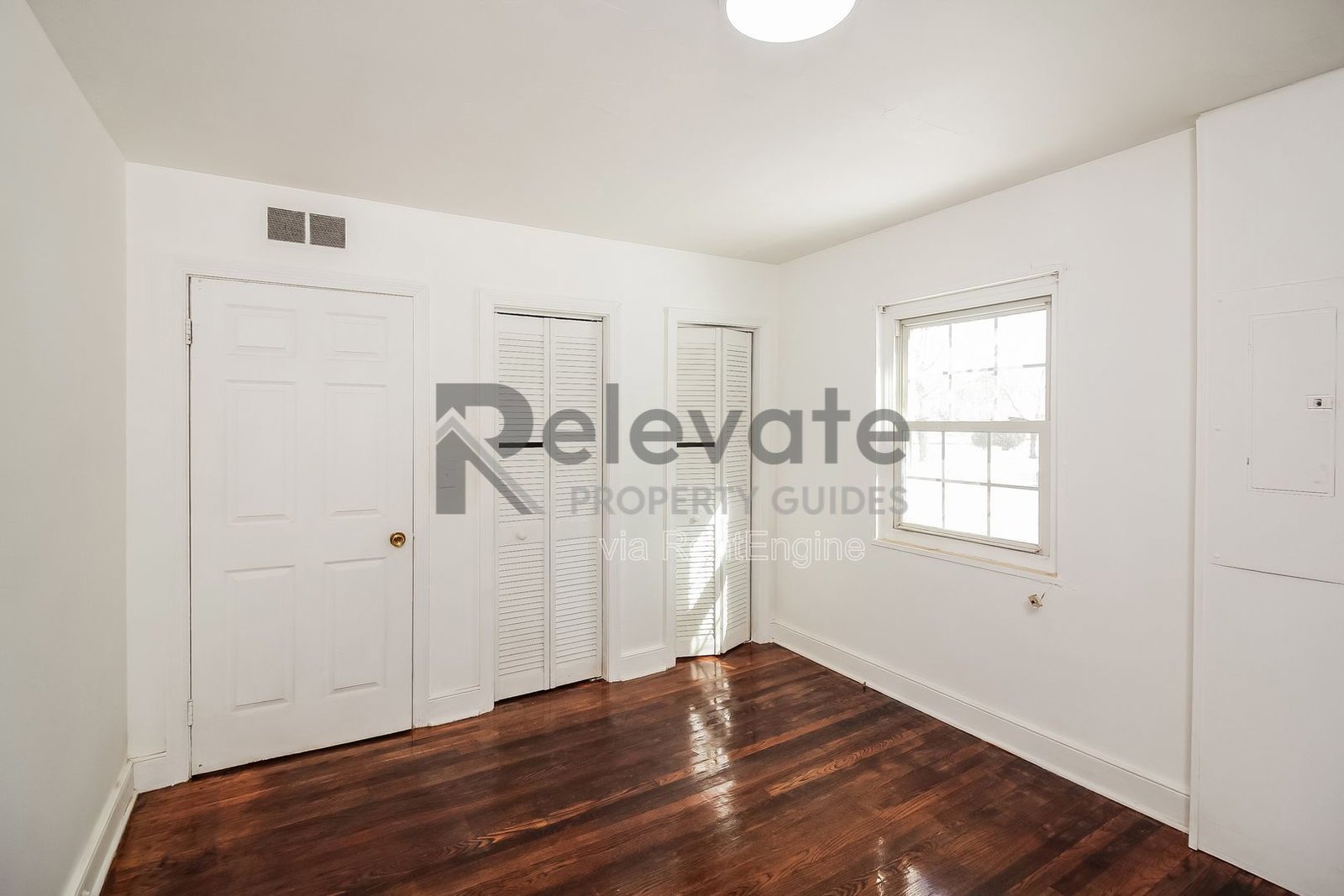 Charles City Living! property image