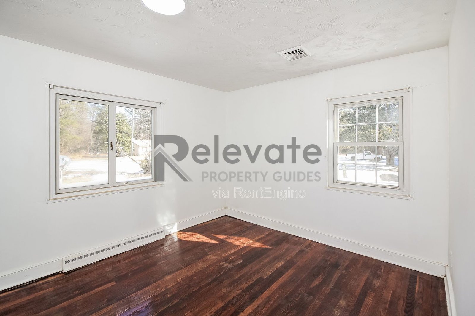 Charles City Living! property image