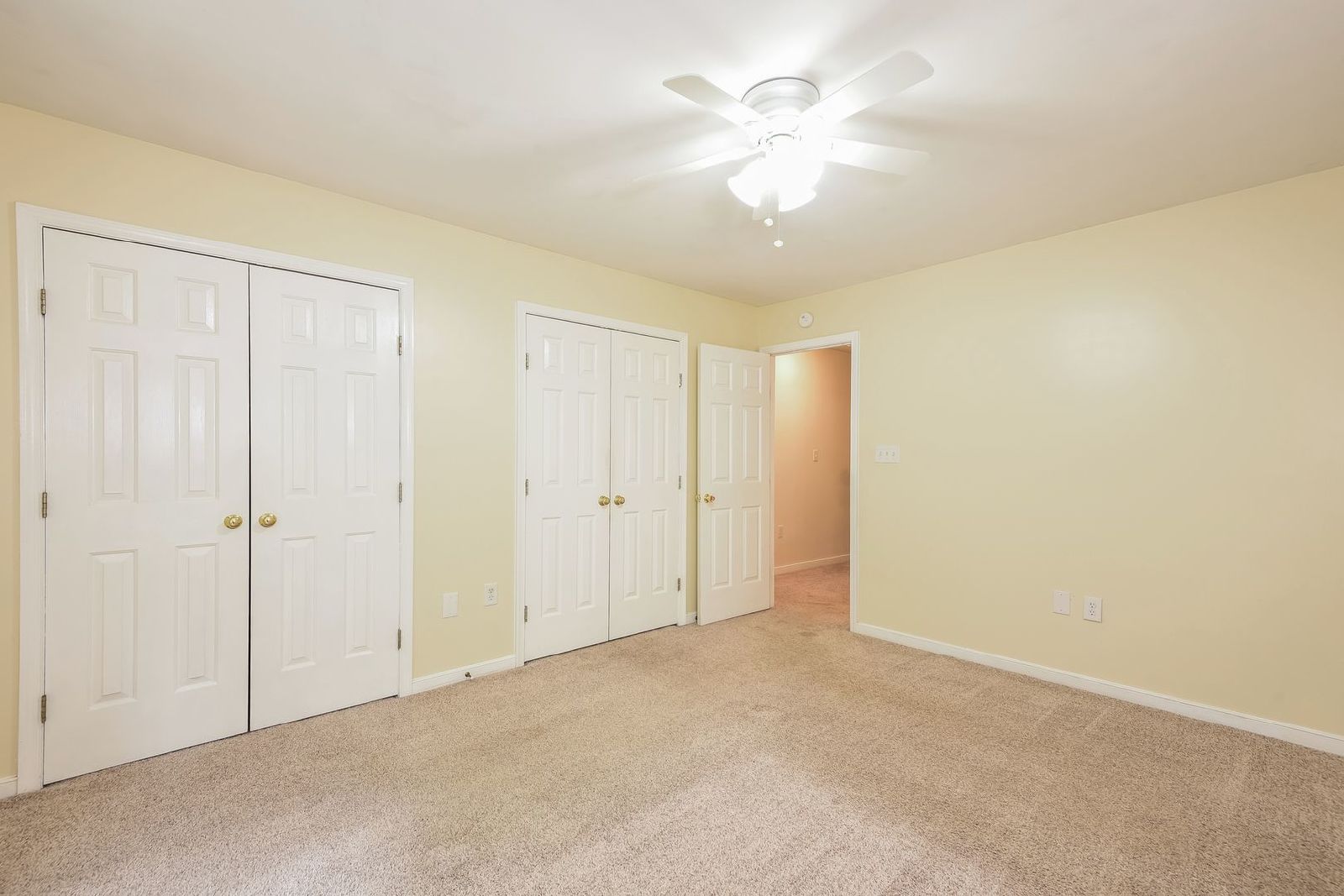 Tucked away, yet close to everything! property image