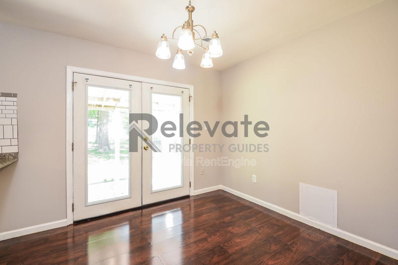 Comfortable living in a convenient Petersburg location. property image