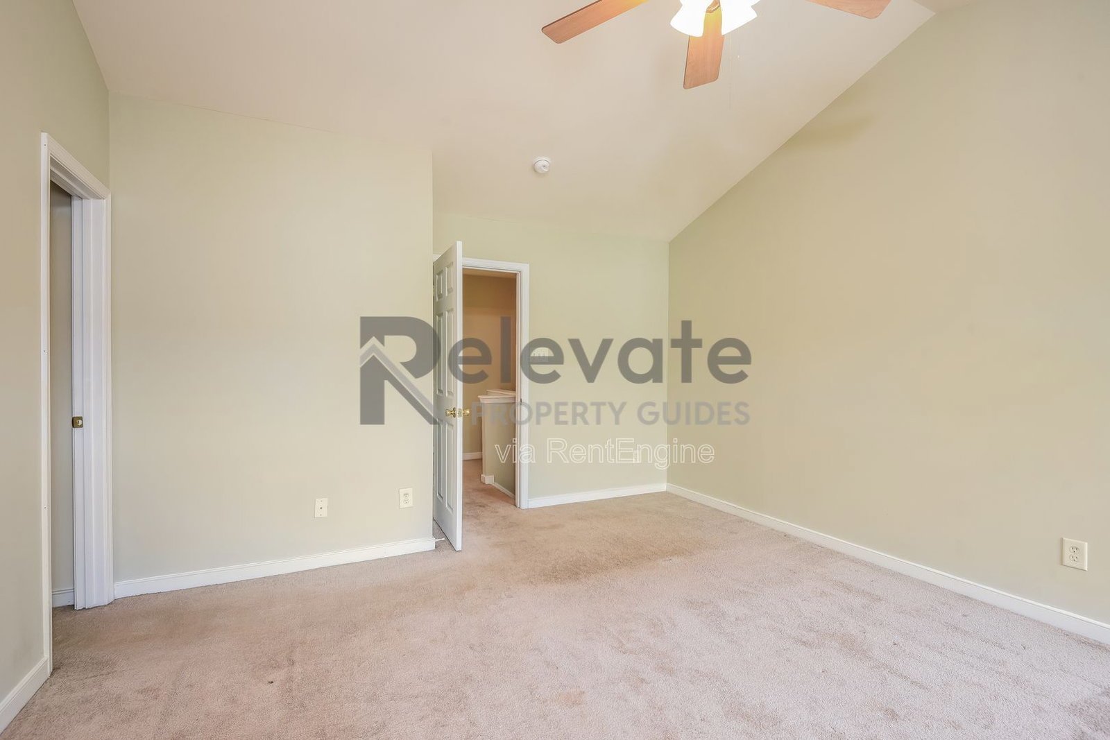 Three Bedroom Townhouse property image