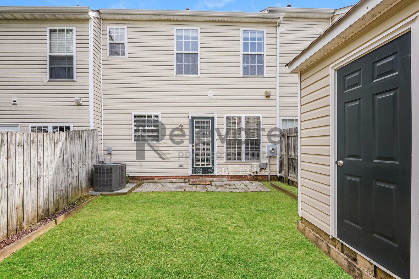 Three Bedroom Townhouse property image
