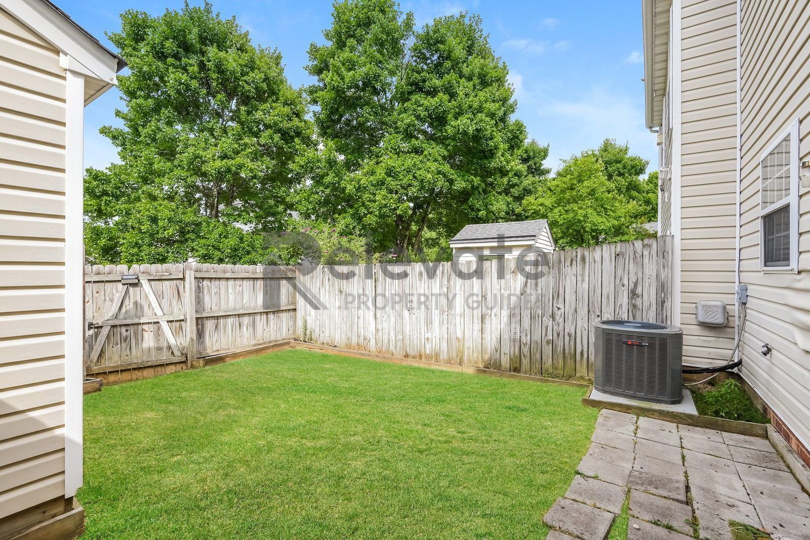 Three Bedroom Townhouse property image