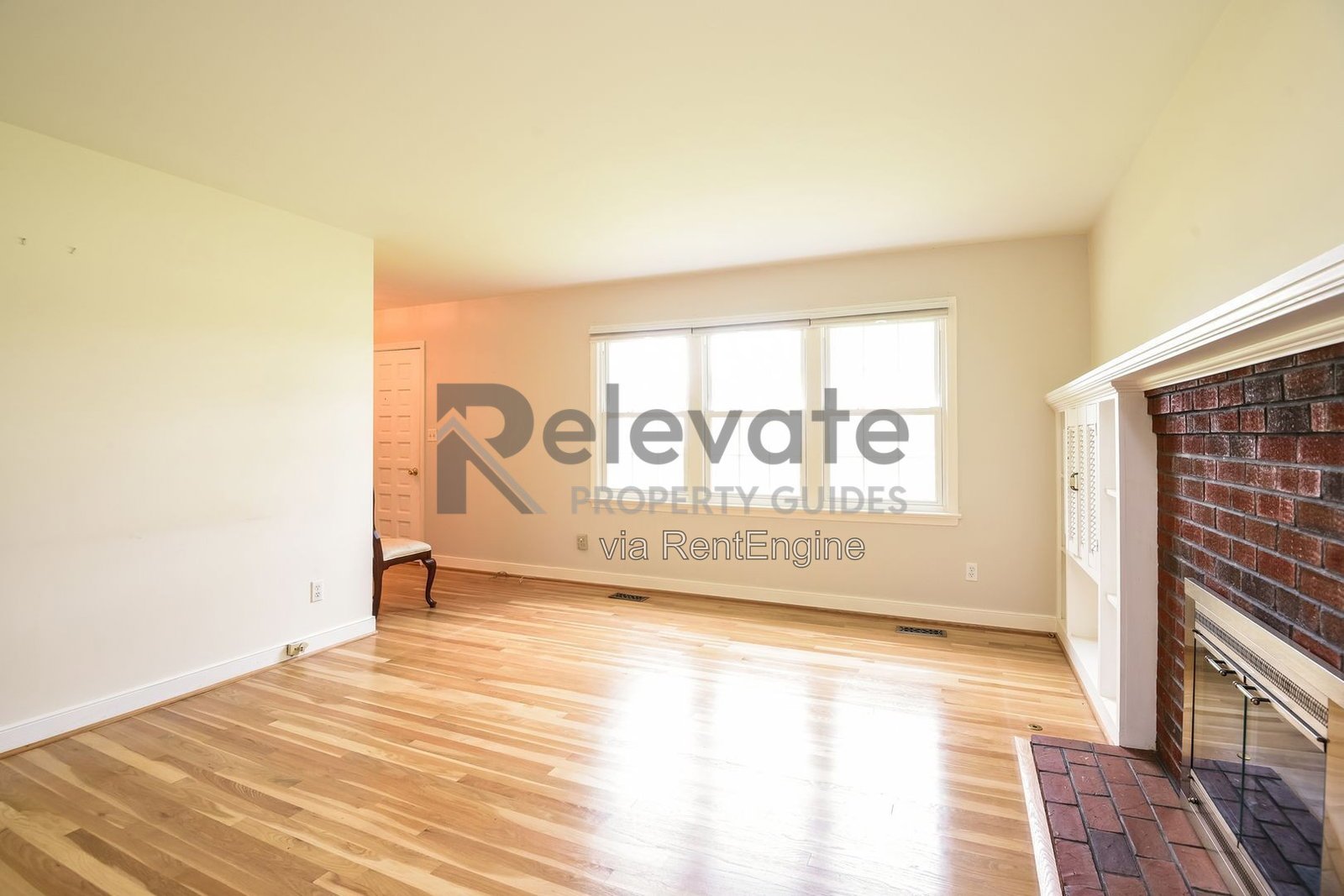 Fantastic Home with Huge Attached Garage property image