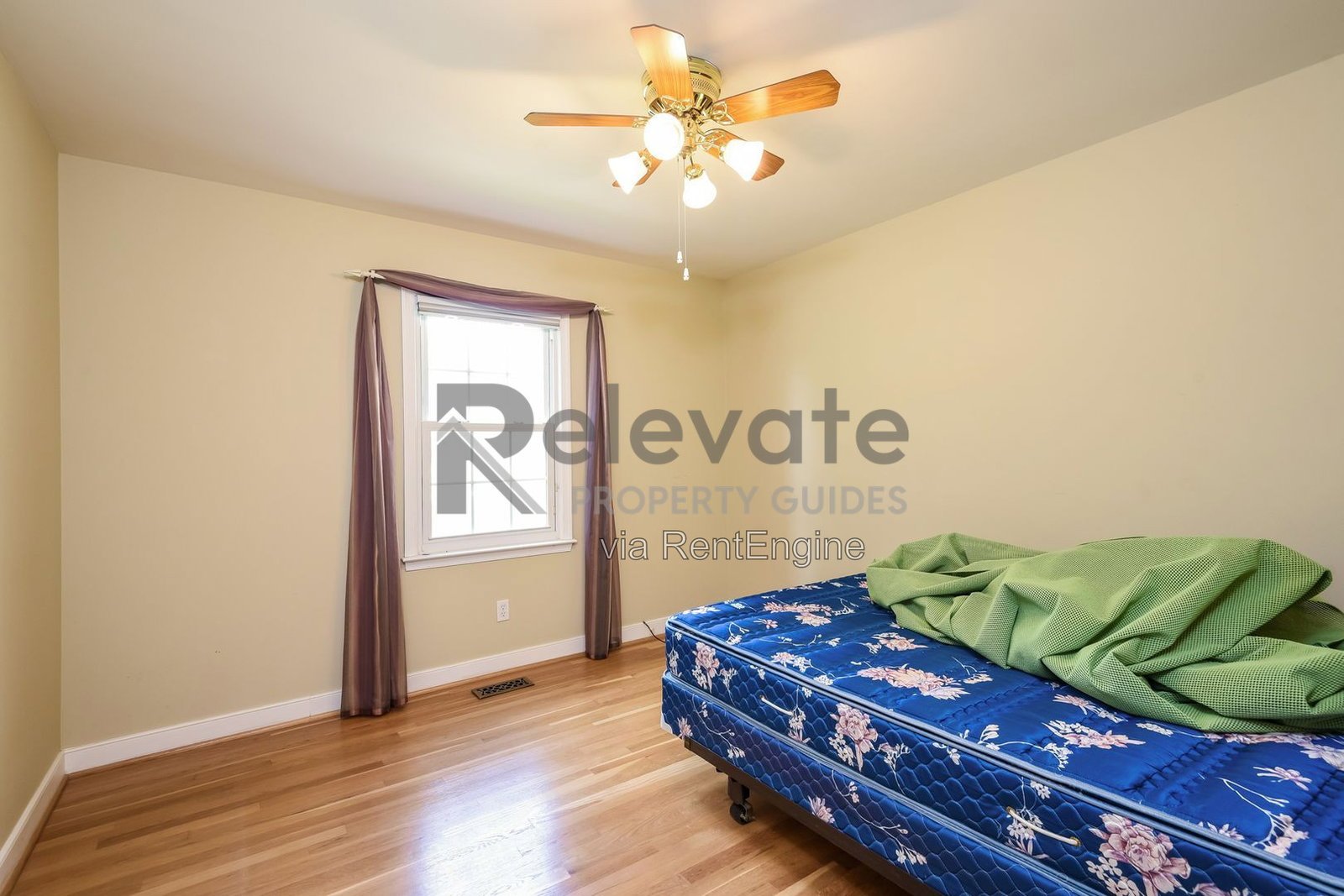 Fantastic Home with Huge Attached Garage property image