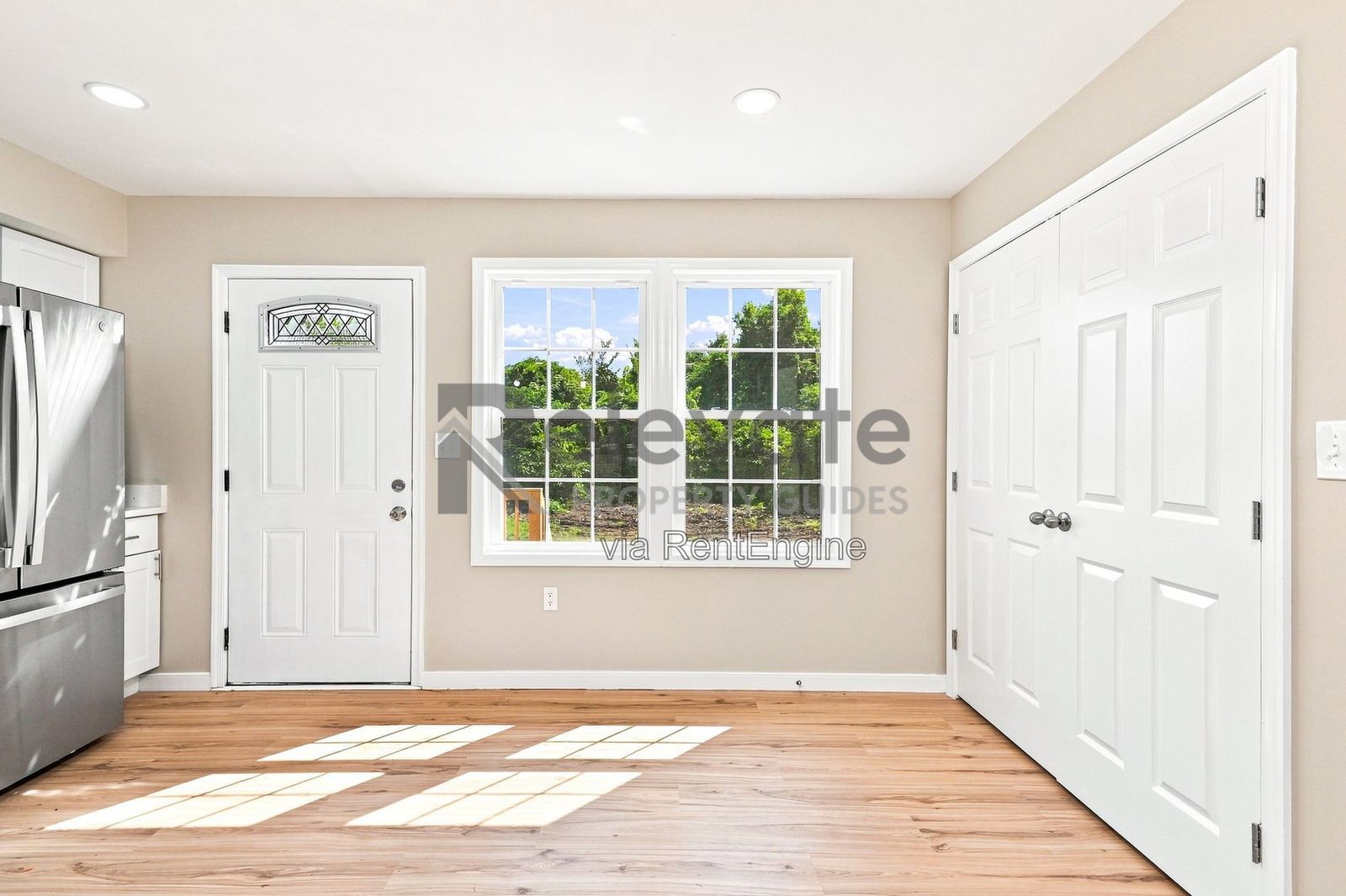 Modern Updates, Spacious Living, Prime Petersburg Location property image