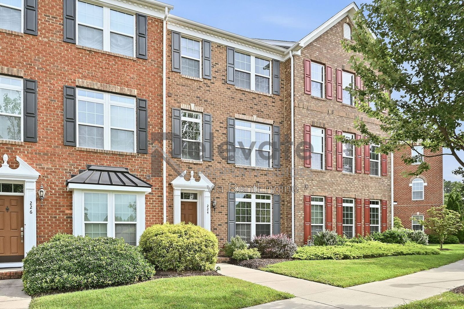 Spacious Townhome Living in the Heart of Glen Allen! property image