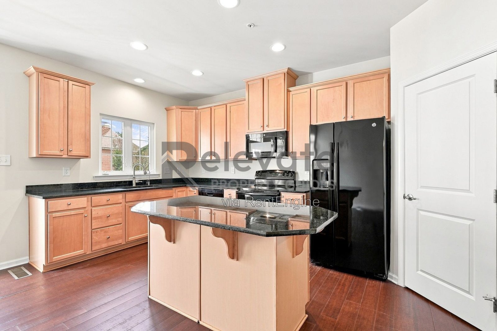 Spacious Townhome Living in the Heart of Glen Allen! property image