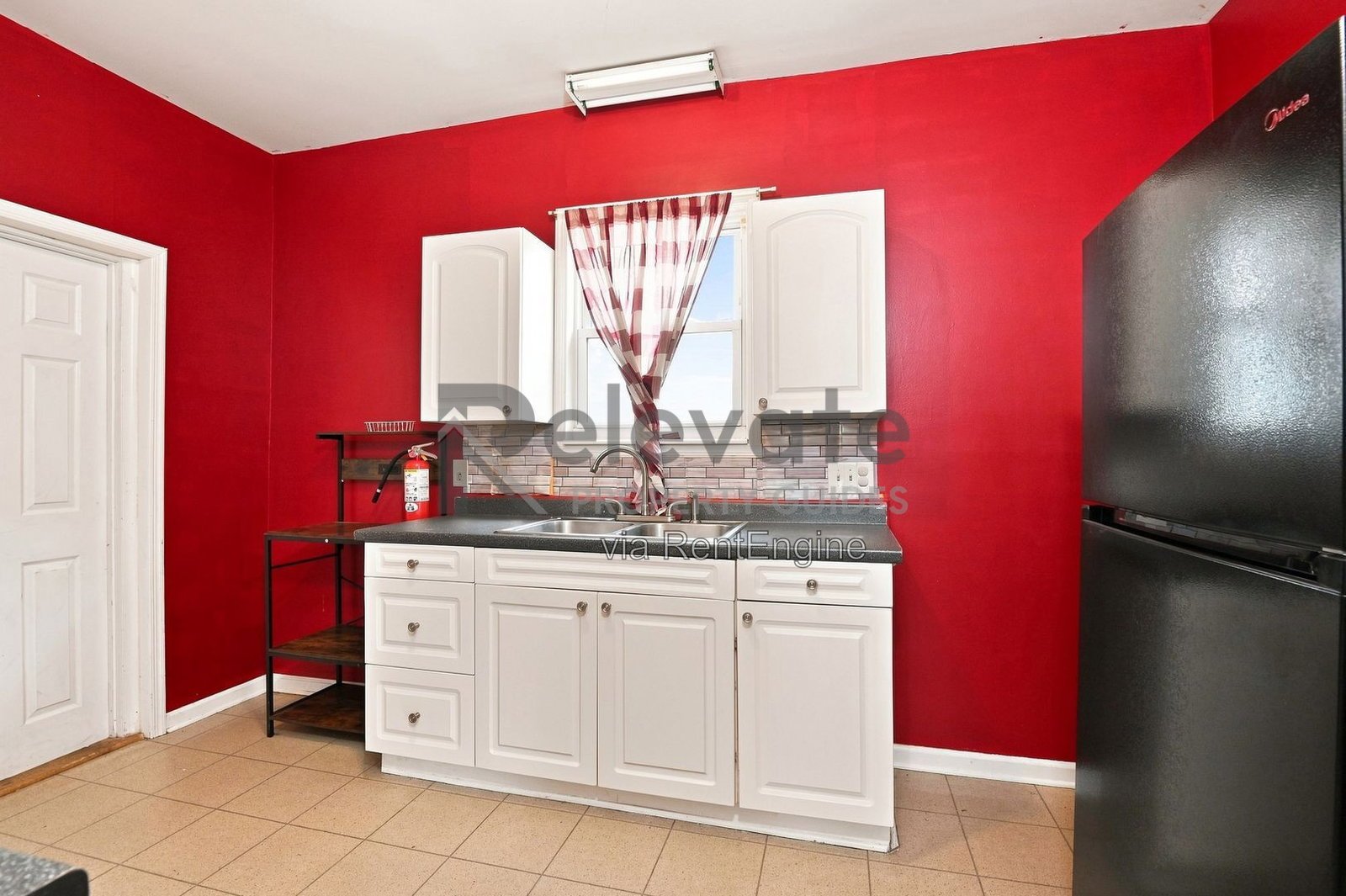 Comfort, Charm, and Convenience in Colonial Heights! property image
