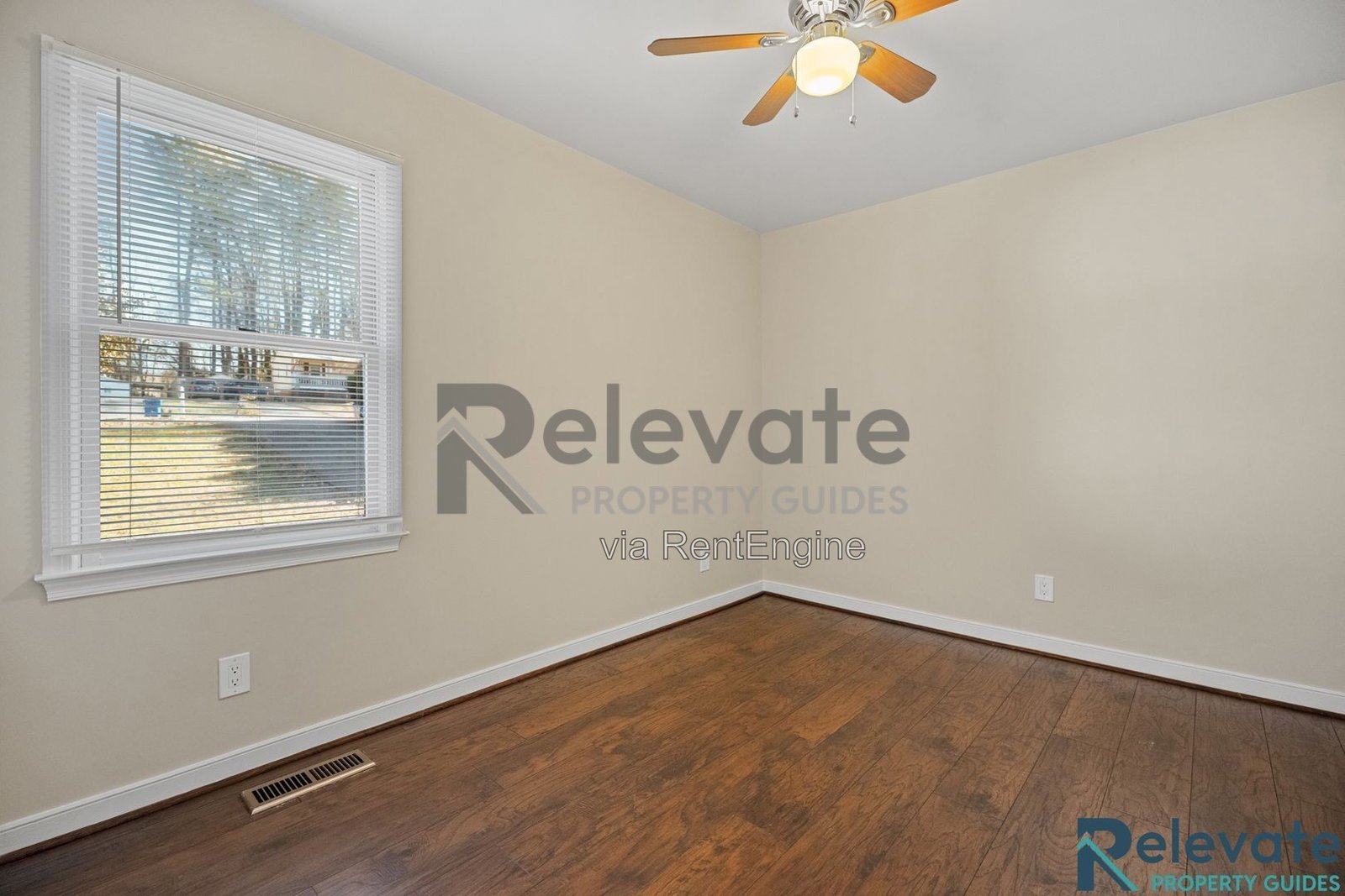 Comfortable Midlothian Living with a Private Fenced Backyard! property image