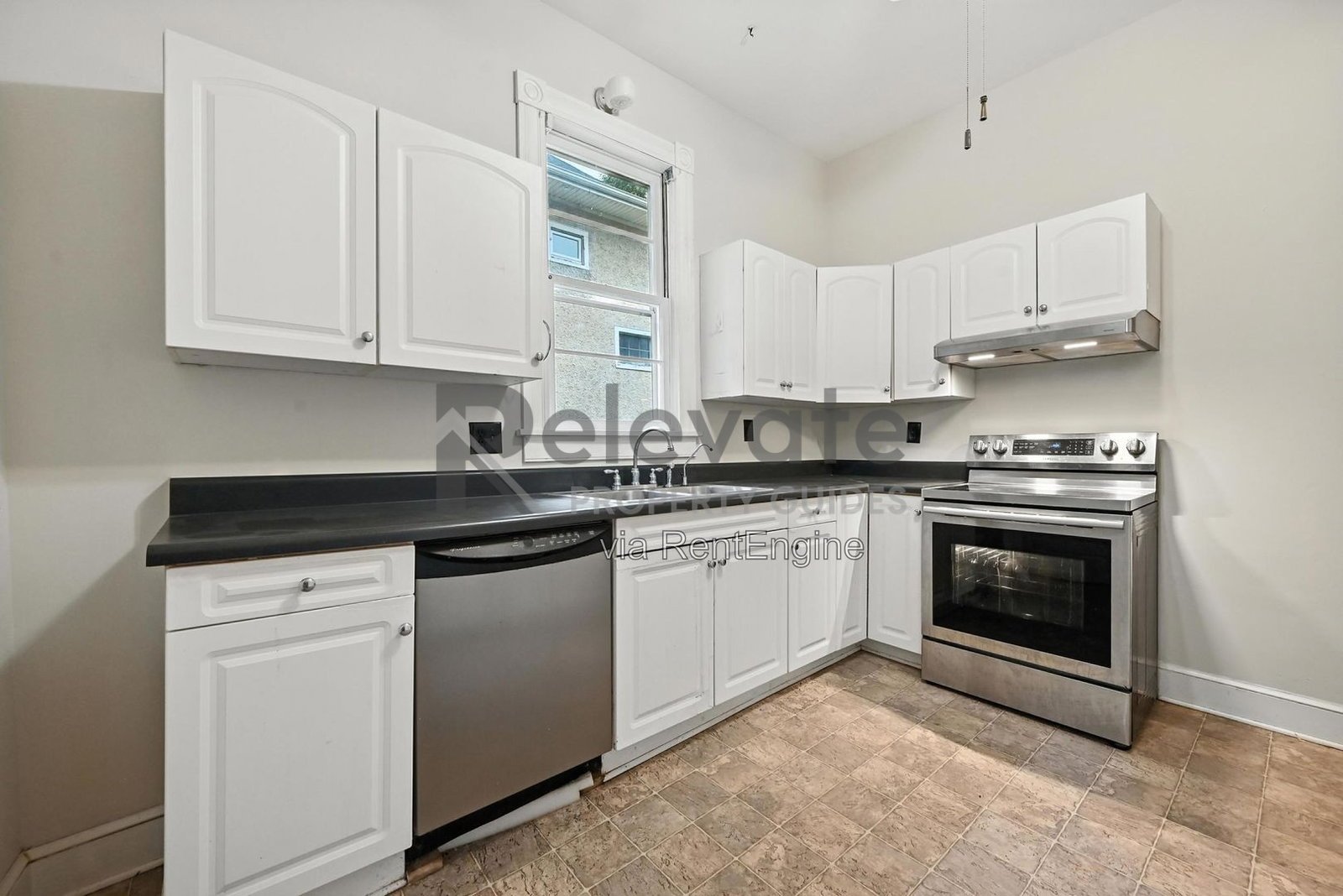 Classic Charm Meets Modern Comfort in Woodland Heights! property image