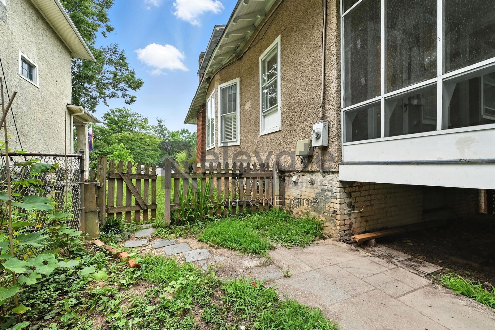 Classic Charm Meets Modern Comfort in Woodland Heights! property image