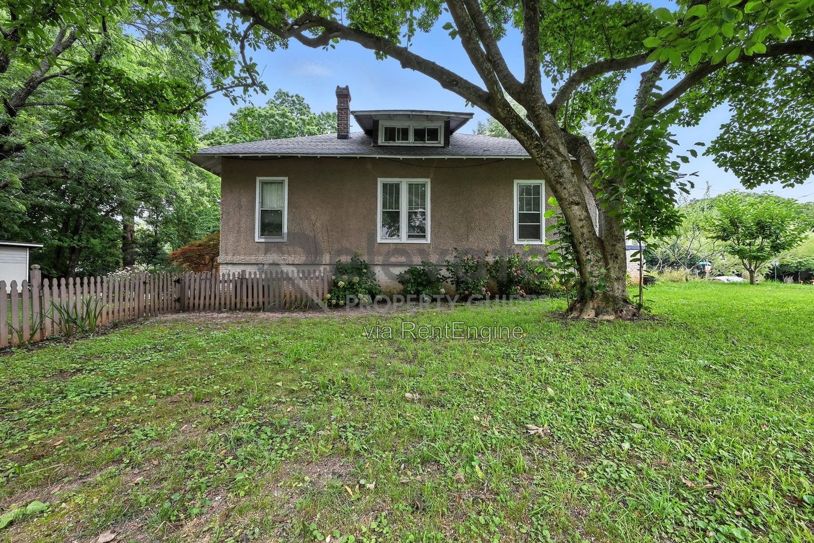 Classic Charm Meets Modern Comfort in Woodland Heights! property image