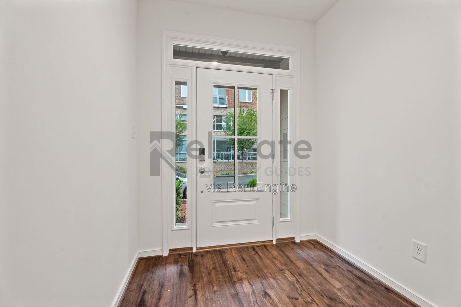 Modern Comfort Meets Rooftop Living in the Heart of Rocketts Landing! property image