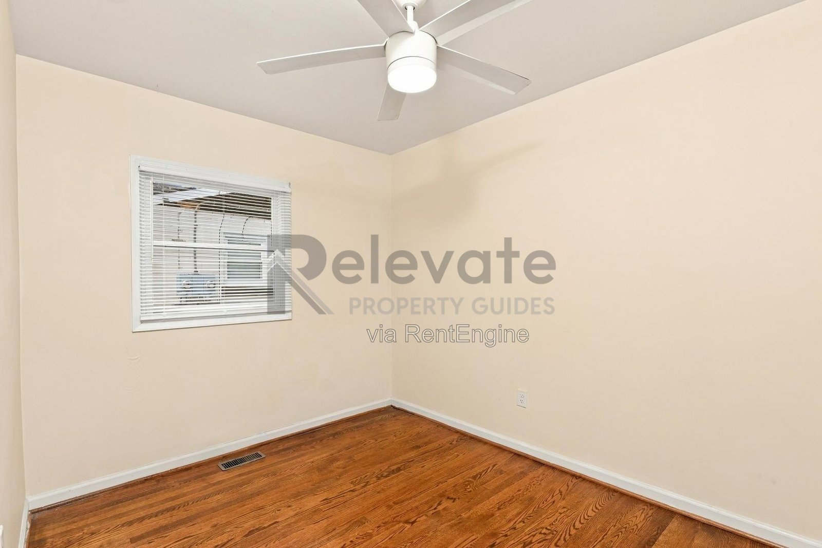 Charming 2-Bedroom Duplex with Fresh Updates in Petersburg! property image