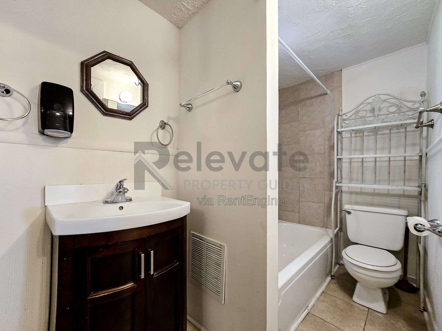Charming Richmond Home with a Fenced Yard! property image