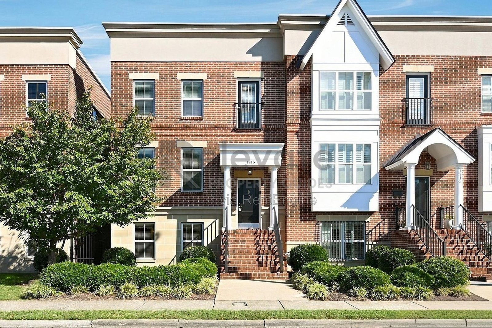 Spacious 4-Bedroom Townhome in Richmond's Fan District property image