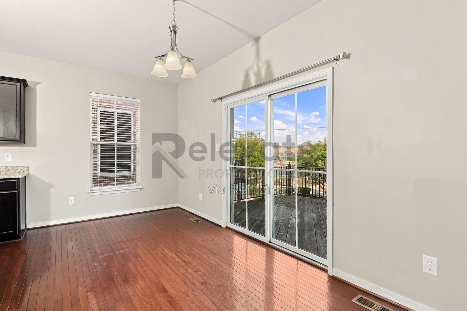 Spacious 4-Bedroom Townhome in Richmond's Fan District property image
