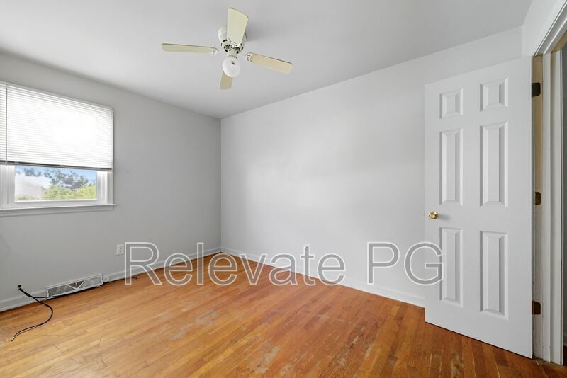 Charming 2‑Bed / 1‑Bath Home in Petersburg property image