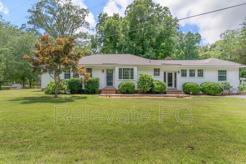 Your Quiet Escape Awaits in West Point! property image