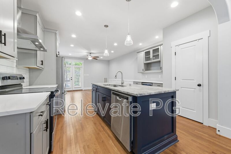 Modern comfort meets historic Church Hill charm! property image