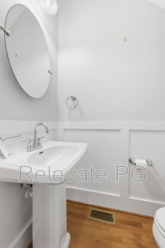 Modern comfort meets historic Church Hill charm! property image