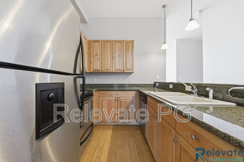 Stunning VCU-area Condo property image