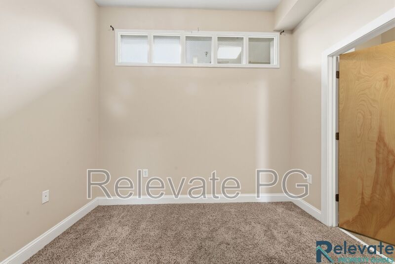 Stunning VCU-area Condo property image