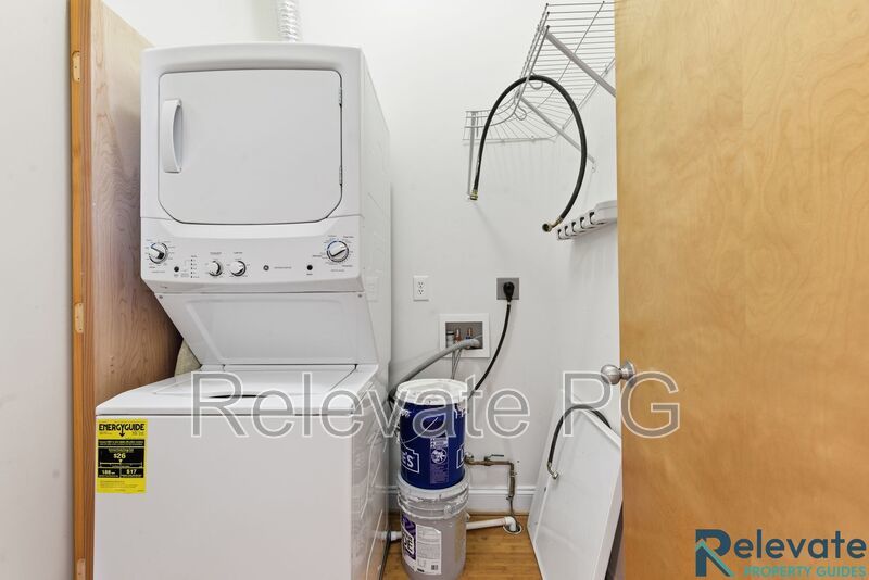 Stunning VCU-area Condo property image