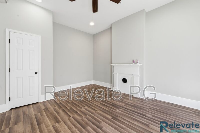 Urban convenience with neighborhood charm! property image