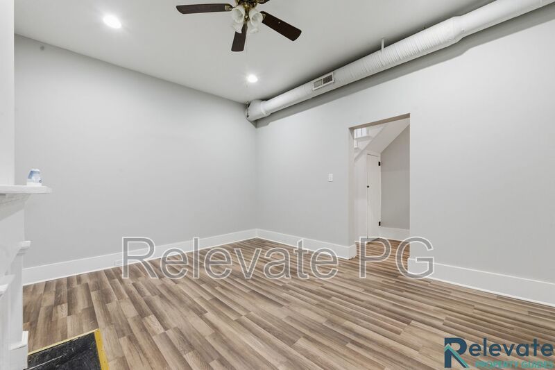 Urban convenience with neighborhood charm! property image