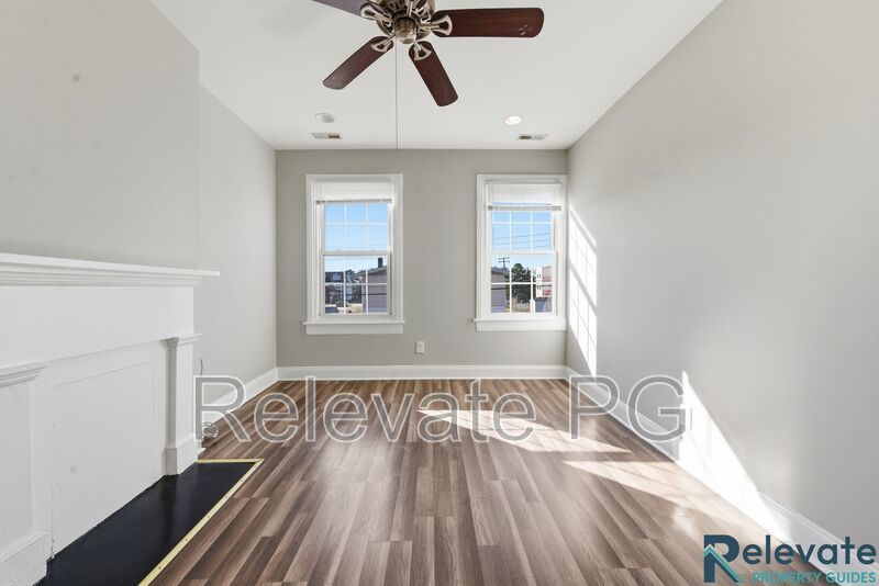 Urban convenience with neighborhood charm! property image