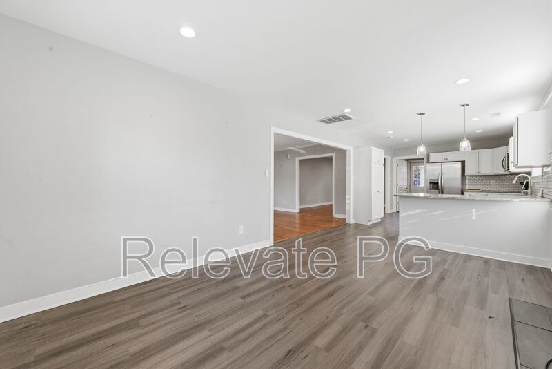 Spacious and Modern Home property image