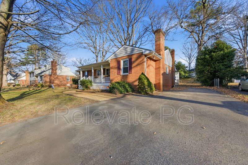 Spacious and Modern Home property image