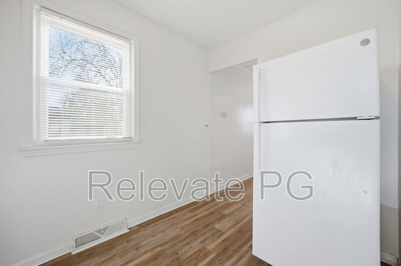 Comfortable living in a convenient Petersburg location! property image