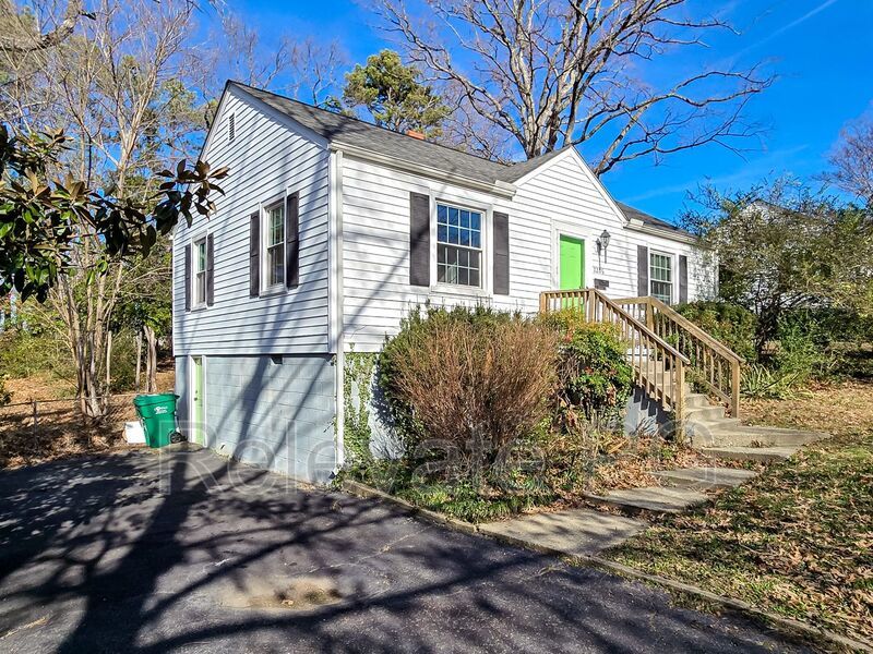 Comfortable living in a quiet convenient location! property image