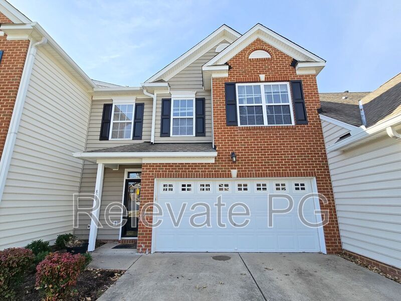 Spacious living in a prime Glen Allen location! property image