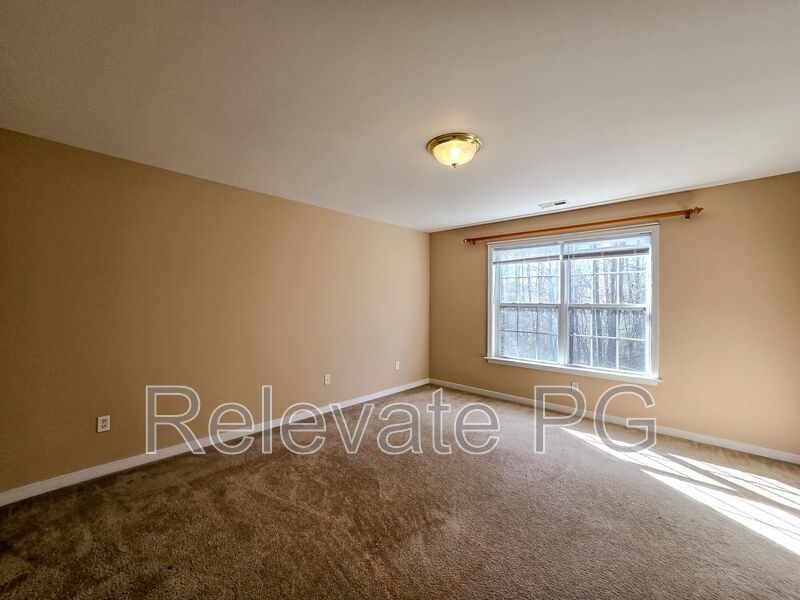 Spacious living in a prime Glen Allen location! property image
