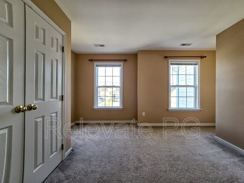 Spacious living in a prime Glen Allen location! property image