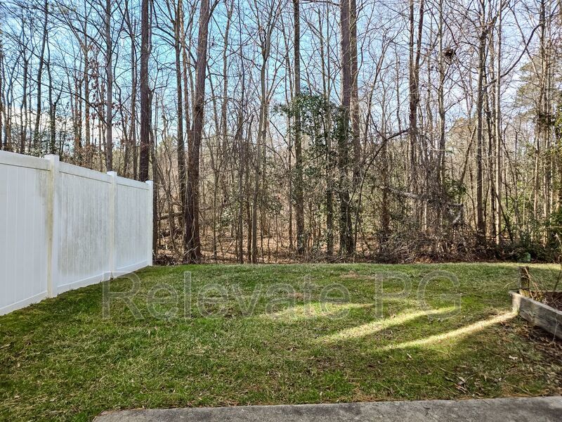 Spacious living in a prime Glen Allen location! property image